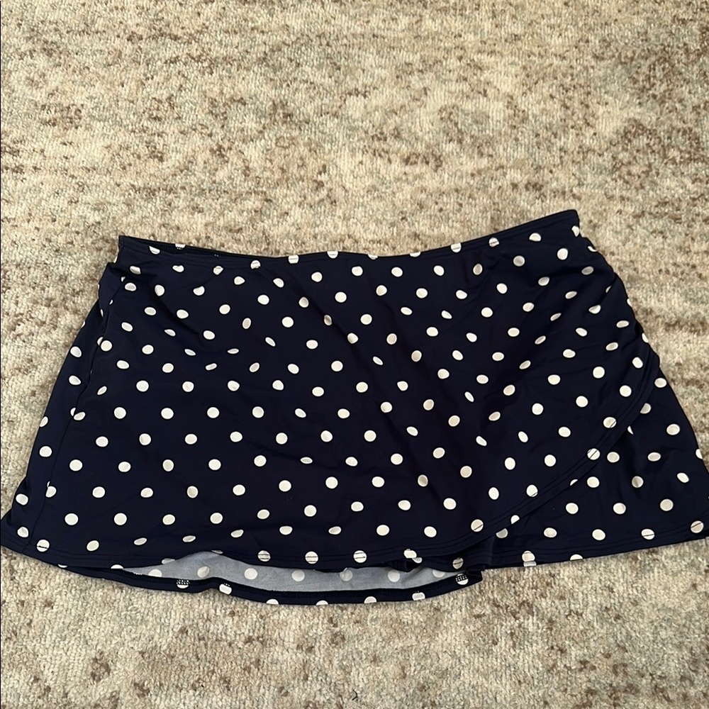 Lands End- Polka Dot Navy Swim Skirt- excellent condition